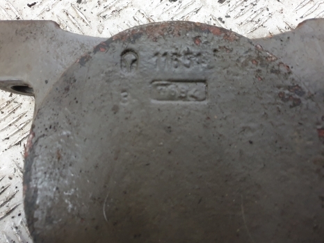 Claas Ares 700, 800 Series Pro Activ 836 Axle Support Bearing Bracket 6000103472 - Essieu et pièces pour Tracteur agricole: photos 4 Claas Ares 700, 800 Series Pro Activ 836 Axle Support Bearing Bracket 6000103472 - Essieu et pièces pour Tracteur agricole: photos 4