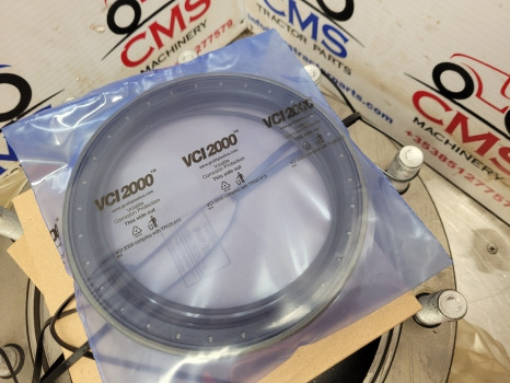 Claas Arion 500, 600 A34, A35, A36, A37 Carraro Front Axle Hub Bolt Plate 11530 - Essieu avant: photos 3 Claas Arion 500, 600 A34, A35, A36, A37 Carraro Front Axle Hub Bolt Plate 11530 - Essieu avant: photos 3