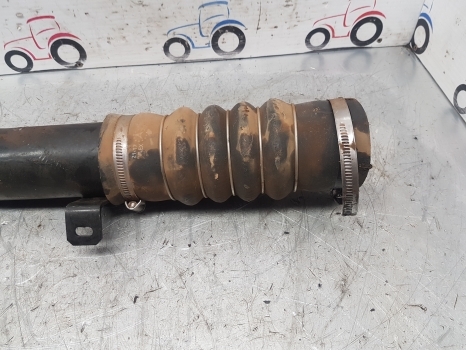 Claas Arion 500, 600 Series 640 Intercooler Air Pipe 0021503581, 0021503393 - Intercooler pour Tracteur agricole: photos 3 Claas Arion 500, 600 Series 640 Intercooler Air Pipe 0021503581, 0021503393 - Intercooler pour Tracteur agricole: photos 3