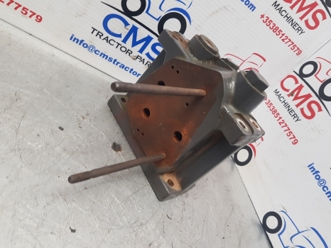 Claas Arion 500, 600 Spool Distribution Valve 4302904, 0011362040, 0011362041 - Valve hydraulique pour Tracteur agricole: photos 4 Claas Arion 500, 600 Spool Distribution Valve 4302904, 0011362040, 0011362041 - Valve hydraulique pour Tracteur agricole: photos 4