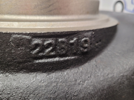 Claas Arion 600 Ser, A36, A37 Carraro 20.25si Front Axle Swivel Housing Rhs 0011500100 - Essieu avant: photos 3 Claas Arion 600 Ser, A36, A37 Carraro 20.25si Front Axle Swivel Housing Rhs 0011500100 - Essieu avant: photos 3