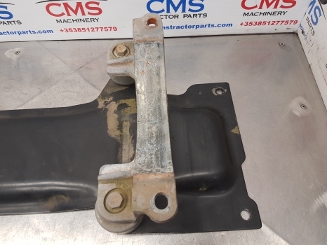 Claas Arion 640, 500, 600 Catalyst Filter Support 0011470820, 0011470480 - Système d'échappement pour Tracteur agricole: photos 3 Claas Arion 640, 500, 600 Catalyst Filter Support 0011470820, 0011470480 - Système d'échappement pour Tracteur agricole: photos 3