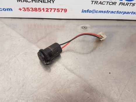Claas Arion 640, 500, 600 Usb Switch Panel 0011274631 - Système électrique pour Tracteur agricole: photos 1 Claas Arion 640, 500, 600 Usb Switch Panel 0011274631 - Système électrique pour Tracteur agricole: photos 1