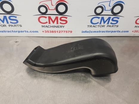 Claas Arion 640, 600, 500 Air Duct Panel, Straight Connector 1127870, 001127870 - Cabine et intérieur pour Tracteur agricole: photos 1 Claas Arion 640, 600, 500 Air Duct Panel, Straight Connector 1127870, 001127870 - Cabine et intérieur pour Tracteur agricole: photos 1