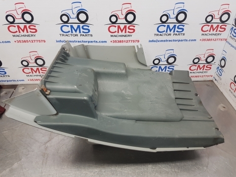 Claas Arion 640, 600, 500 Hexashift, Cmatic Cab Lower Trim Panel 0021509593, - Cabine et intérieur pour Tracteur agricole: photos 5 Claas Arion 640, 600, 500 Hexashift, Cmatic Cab Lower Trim Panel 0021509593, - Cabine et intérieur pour Tracteur agricole: photos 5