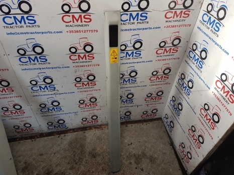 Claas Arion 640, 950, 920, 600 Axion Cab Trim Panel Rhs 0021955961, 21955961 - Cabine et intérieur pour Tracteur agricole: photos 1 Claas Arion 640, 950, 920, 600 Axion Cab Trim Panel Rhs 0021955961, 21955961 - Cabine et intérieur pour Tracteur agricole: photos 1