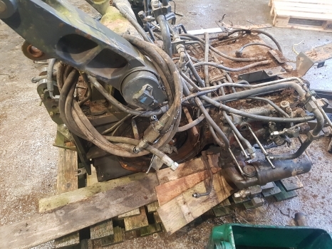 Claas Arion 640 Backend, Lift, Pto, Fwd Dropbox Complete 0011571810 - Essieu arrière pour Tracteur agricole: photos 4 Claas Arion 640 Backend, Lift, Pto, Fwd Dropbox Complete 0011571810 - Essieu arrière pour Tracteur agricole: photos 4