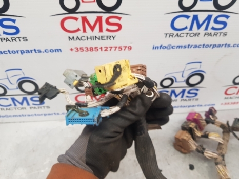 Câble/ Fil pour Tracteur agricole Claas Arion 640 Cab Dashboard Wiring Loom 0026081260, 0026081261, 26081260: photos 8