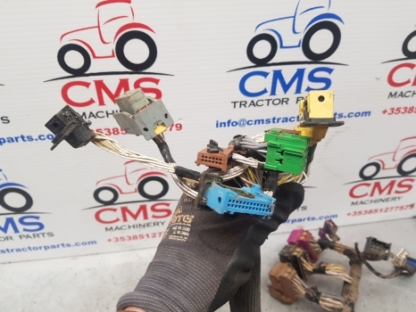 Câble/ Fil pour Tracteur agricole Claas Arion 640 Cab Dashboard Wiring Loom 0026081260, 0026081261, 26081260: photos 6