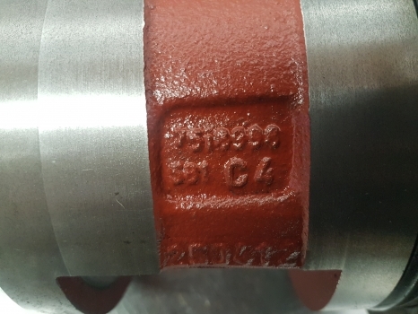 Claas Axos 340 Cx, Celtis, Ergos Rear Axle Bearing Housing Rhs 7700075190 - Essieu arrière pour Tracteur agricole: photos 5 Claas Axos 340 Cx, Celtis, Ergos Rear Axle Bearing Housing Rhs 7700075190 - Essieu arrière pour Tracteur agricole: photos 5