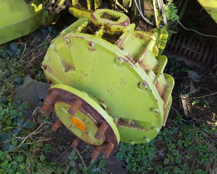 Claas Dominator 86 Front Axle Hub Rhs Complete 197344.2 - Essieu avant: photos 4 Claas Dominator 86 Front Axle Hub Rhs Complete 197344.2 - Essieu avant: photos 4