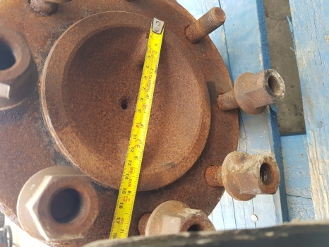 Claas Renault Ares 600 Series Rx, Rz, Atz 696 Rear Axle Shaft 6005019456 - Essieu arrière pour Tracteur agricole: photos 4 Claas Renault Ares 600 Series Rx, Rz, Atz 696 Rear Axle Shaft 6005019456 - Essieu arrière pour Tracteur agricole: photos 4