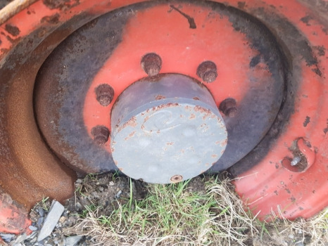 Claas Scorpion 732, 736, 741 Front Axle Hub Rhs Complete 0019230840, - Essieu avant: photos 1 Claas Scorpion 732, 736, 741 Front Axle Hub Rhs Complete 0019230840, - Essieu avant: photos 1