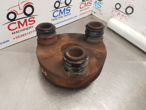 Deutz Agrotron 110, 6m Mk3, Rear Axle Planet Gear Flange 04419748 - Essieu arrière: photos 2 Deutz Agrotron 110, 6m Mk3, Rear Axle Planet Gear Flange 04419748 - Essieu arrière: photos 2