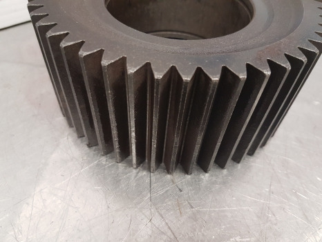 Deutz Agrotron 110, Mk3, K,4, Rear Axle Planet Gear Z49 04417608 - Essieu arrière: photos 3 Deutz Agrotron 110, Mk3, K,4, Rear Axle Planet Gear Z49 04417608 - Essieu arrière: photos 3
