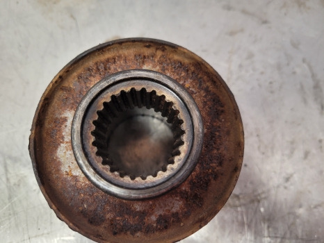 Deutz Agrotron 135, 150 Mk3 Apl2045 Coupling Flange 04415399, 4475306073 - Essieu avant: photos 4 Deutz Agrotron 135, 150 Mk3 Apl2045 Coupling Flange 04415399, 4475306073 - Essieu avant: photos 4