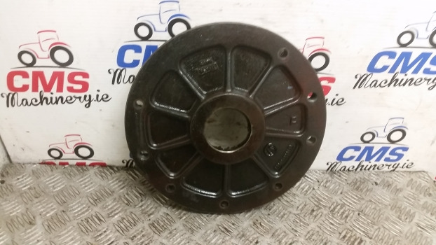 Deutz Agrotron 150 Mk3 Rear Axle Cover Plate 001029712 - Essieu arrière: photos 1 Deutz Agrotron 150 Mk3 Rear Axle Cover Plate 001029712 - Essieu arrière: photos 1