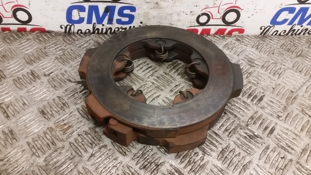 Deutz Agrotron 6.15 Rear Axle Brake Actuator Plate 04423836 - Pièces de frein pour Tracteur agricole: photos 1 Deutz Agrotron 6.15 Rear Axle Brake Actuator Plate 04423836 - Pièces de frein pour Tracteur agricole: photos 1