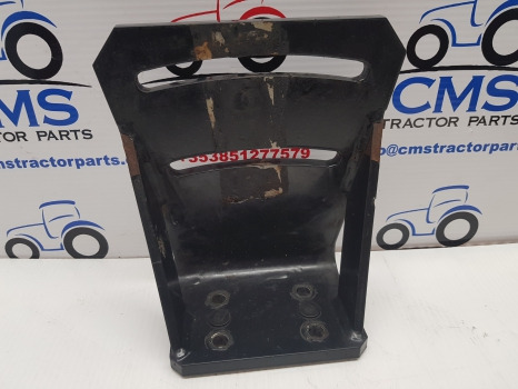 Deutz Agrotron M620 Front Mudguard Bracket 0.016.0439.2 - Aile: photos 2 Deutz Agrotron M620 Front Mudguard Bracket 0.016.0439.2 - Aile: photos 2