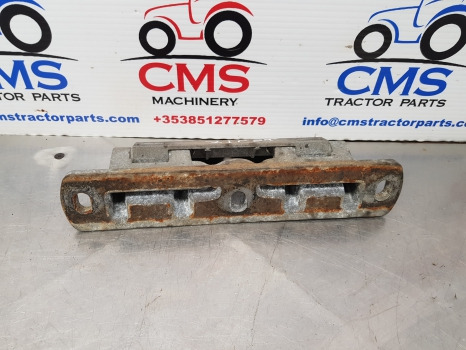 Deutz Agrotron M620, M, 6 Bonnet, Hood Hinge Support Assy 0.013.0881.0/40 - Carrosserie et extérieur: photos 3 Deutz Agrotron M620, M, 6 Bonnet, Hood Hinge Support Assy 0.013.0881.0/40 - Carrosserie et extérieur: photos 3