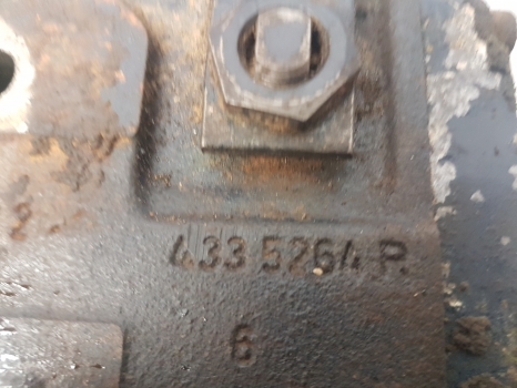 Deutz D07 7807,dx 120, 140, 160 Hydraulic Spool Valve 03593591 4335264r - Valve hydraulique pour Tracteur agricole: photos 3 Deutz D07 7807,dx 120, 140, 160 Hydraulic Spool Valve 03593591 4335264r - Valve hydraulique pour Tracteur agricole: photos 3