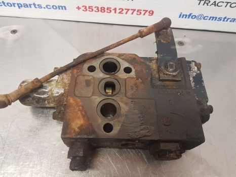 Deutz D07 7807,dx 120, 140, 160 Hydraulic Spool Valve 03593591 4335264r - Valve hydraulique pour Tracteur agricole: photos 2 Deutz D07 7807,dx 120, 140, 160 Hydraulic Spool Valve 03593591 4335264r - Valve hydraulique pour Tracteur agricole: photos 2