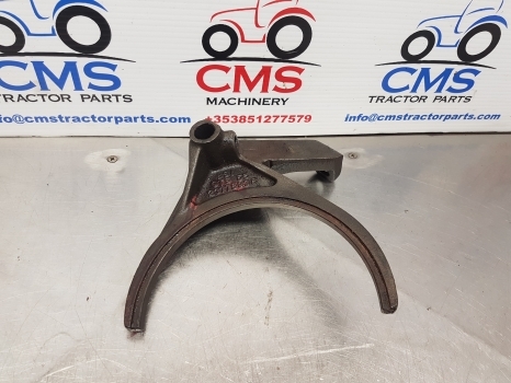 Deutz D7807c, 06, 07, Dx 3.90, D 6806 Transmission Fork 2377893r, 02384222 - Transmission pour Tracteur agricole: photos 1 Deutz D7807c, 06, 07, Dx 3.90, D 6806 Transmission Fork 2377893r, 02384222 - Transmission pour Tracteur agricole: photos 1