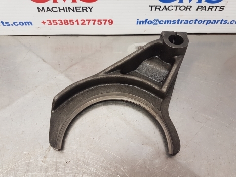 Deutz D7807c, Dx 3.90, 3.70, 6807, 7007 Transmission Fork 04308435, 4325011r - Transmission pour Tracteur agricole: photos 2 Deutz D7807c, Dx 3.90, 3.70, 6807, 7007 Transmission Fork 04308435, 4325011r - Transmission pour Tracteur agricole: photos 2