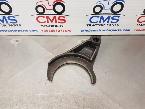 Deutz D7807c, Dx 3.90, 3.70, 6807, 7007 Transmission Fork 04308435, 4325011r - Transmission pour Tracteur agricole: photos 1 Deutz D7807c, Dx 3.90, 3.70, 6807, 7007 Transmission Fork 04308435, 4325011r - Transmission pour Tracteur agricole: photos 1