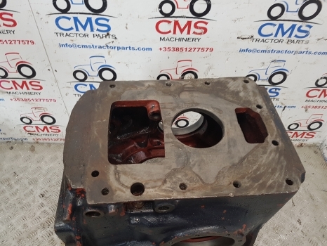 Deutz D7807c, Dx3.70sc, Dx 3.90 Rear Axle Backend Housing 04378829 - Boîte de vitesse pour Tracteur agricole: photos 3 Deutz D7807c, Dx3.70sc, Dx 3.90 Rear Axle Backend Housing 04378829 - Boîte de vitesse pour Tracteur agricole: photos 3
