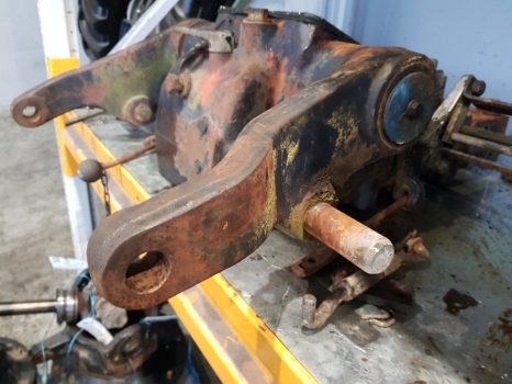 Deutz Dx Series Dx110, Dx85, Dx90, Dx120 Lift Cover Complete K4340648 - Hydraulique pour Tracteur agricole: photos 4 Deutz Dx Series Dx110, Dx85, Dx90, Dx120 Lift Cover Complete K4340648 - Hydraulique pour Tracteur agricole: photos 4