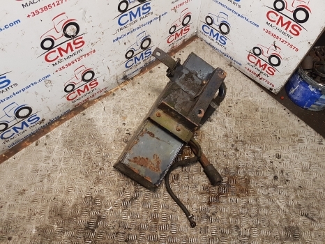 Deutz Dxbis110, 120, 85, 90, Dxab, Hydraulic Tank 04308278, 04338077 - Réservoir hydraulique pour Tracteur agricole: photos 5 Deutz Dxbis110, 120, 85, 90, Dxab, Hydraulic Tank 04308278, 04338077 - Réservoir hydraulique pour Tracteur agricole: photos 5