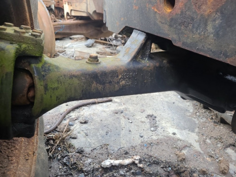 Deutz-fahr Dx4.57 Front Axle Housing Lhs 102841 102841, 04386762, 04388595 - Essieu avant: photos 1 Deutz-fahr Dx4.57 Front Axle Housing Lhs 102841 102841, 04386762, 04388595 - Essieu avant: photos 1