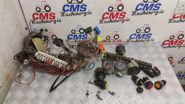 Deutzdx4.70 Electrical Wire, Switches, Fuses, Measuring And Displaying Devices - Système électrique pour Tracteur agricole: photos 5 Deutzdx4.70 Electrical Wire, Switches, Fuses, Measuring And Displaying Devices - Système électrique pour Tracteur agricole: photos 5
