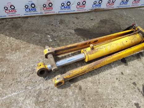 Fermec 860 Loader Bucket Cylinder Ram With Arms - Vérin hydraulique pour Godet: photos 3 Fermec 860 Loader Bucket Cylinder Ram With Arms - Vérin hydraulique pour Godet: photos 3