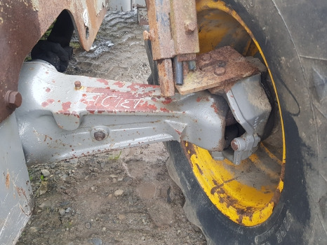 Fermec Massey Ferguson 860 Front Axle Parts 26.18 Lp, 134213, 19725, 130046 - Essieu et pièces: photos 1 Fermec Massey Ferguson 860 Front Axle Parts 26.18 Lp, 134213, 19725, 130046 - Essieu et pièces: photos 1