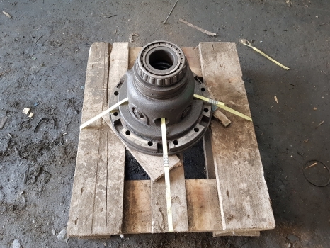 Fiat 1180, 160-90, 180-90, 140-90 Rear Axle Differential Assy 5106055, 5106043 - Essieu arrière: photos 2 Fiat 1180, 160-90, 180-90, 140-90 Rear Axle Differential Assy 5106055, 5106043 - Essieu arrière: photos 2