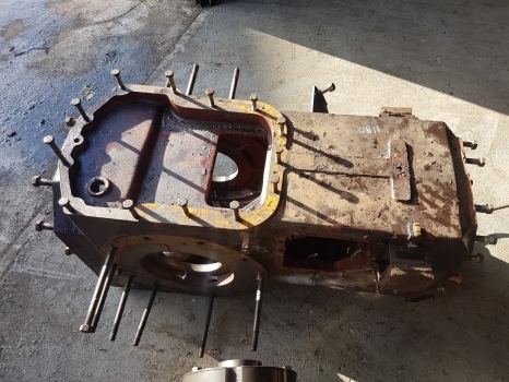 Fiat 1180 Rear Axle Central Case 5107674, 5107675 - Essieu arrière pour Tracteur agricole: photos 3 Fiat 1180 Rear Axle Central Case 5107674, 5107675 - Essieu arrière pour Tracteur agricole: photos 3