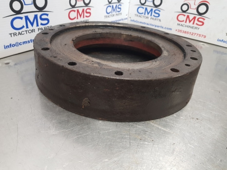 Fiat 140-90, 130-90, 160-90 Rear Axle Spacer Brake Housing 5117648, 5117658 - Essieu arrière: photos 3 Fiat 140-90, 130-90, 160-90 Rear Axle Spacer Brake Housing 5117648, 5117658 - Essieu arrière: photos 3