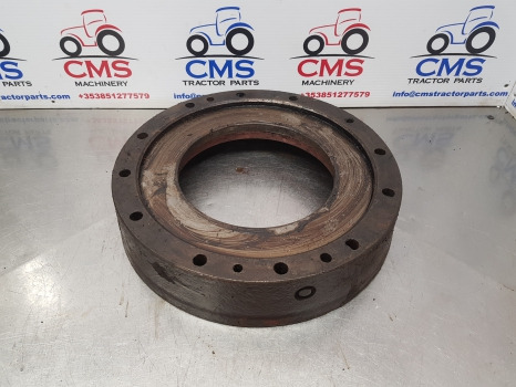 Fiat 140-90, 130-90, 160-90 Rear Axle Spacer Brake Housing 5117648, 5117658 - Essieu arrière: photos 1 Fiat 140-90, 130-90, 160-90 Rear Axle Spacer Brake Housing 5117648, 5117658 - Essieu arrière: photos 1