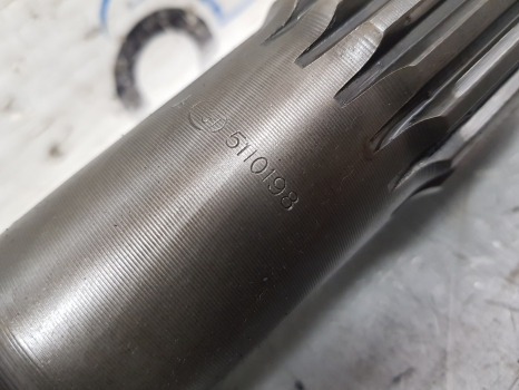 Fiat 90-90, 90-90 Dt Rear Axle Sun Shaft Rhs 5110198 - Essieu arrière: photos 4 Fiat 90-90, 90-90 Dt Rear Axle Sun Shaft Rhs 5110198 - Essieu arrière: photos 4