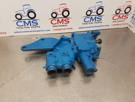 Ford 10, 30, 40, Ts10 Tw Series, Single Hydraulic Spool Valve Assy 81864873 - Valve hydraulique pour Tracteur agricole: photos 5 Ford 10, 30, 40, Ts10 Tw Series, Single Hydraulic Spool Valve Assy 81864873 - Valve hydraulique pour Tracteur agricole: photos 5