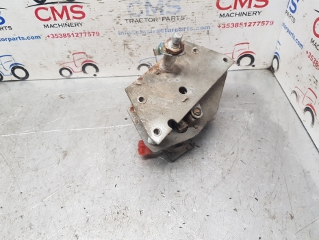 Ford 10, 600, Tw Ser 6610 Q Cab Wiper Motor D9nn17b571ab, D9nn17485ba, 83919603 - Essuie-glace pour Tracteur agricole: photos 3 Ford 10, 600, Tw Ser 6610 Q Cab Wiper Motor D9nn17b571ab, D9nn17485ba, 83919603 - Essuie-glace pour Tracteur agricole: photos 3