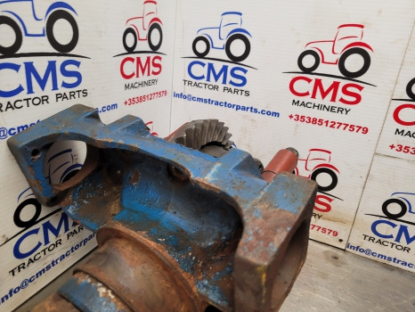 Ford 10 S 7610, 5610, 7810 Front Axle Carraro Differential Unit Car65598, 18670 - Essieu avant: photos 5 Ford 10 S 7610, 5610, 7810 Front Axle Carraro Differential Unit Car65598, 18670 - Essieu avant: photos 5