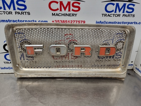 Ford 2000, 3000, 4000, 5000, 4110, Cab Front Grill Genuine 81823928, - Calandre: photos 1 Ford 2000, 3000, 4000, 5000, 4110, Cab Front Grill Genuine 81823928, - Calandre: photos 1