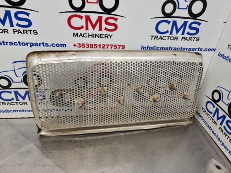 Ford 2000, 3000, 4000, 5000, 4110, Cab Front Grill Genuine 81823928, - Calandre: photos 3 Ford 2000, 3000, 4000, 5000, 4110, Cab Front Grill Genuine 81823928, - Calandre: photos 3