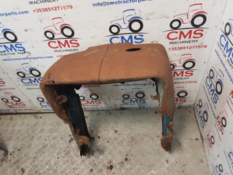 Ford 4000, 5000, 2000, 3000, 3500 Nose Cone Pre Force C5nn8n202ah - Carrosserie et extérieur pour Tracteur agricole: photos 3 Ford 4000, 5000, 2000, 3000, 3500 Nose Cone Pre Force C5nn8n202ah - Carrosserie et extérieur pour Tracteur agricole: photos 3
