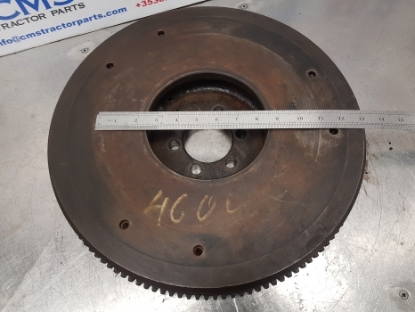 Ford 4100, 4200, 4410, 4500 Engine Flywheel E0nn6375fa, C7nn6375k, 86529653 - Volant moteur pour Tracteur agricole: photos 5 Ford 4100, 4200, 4410, 4500 Engine Flywheel E0nn6375fa, C7nn6375k, 86529653 - Volant moteur pour Tracteur agricole: photos 5