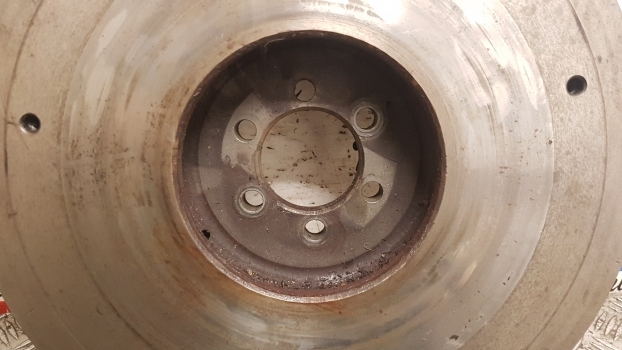 Ford 4100, 4200, 4410, 4500 Engine Flywheel E0nn6375fa, C7nn6375k - Volant moteur pour Tracteur agricole: photos 2 Ford 4100, 4200, 4410, 4500 Engine Flywheel E0nn6375fa, C7nn6375k - Volant moteur pour Tracteur agricole: photos 2