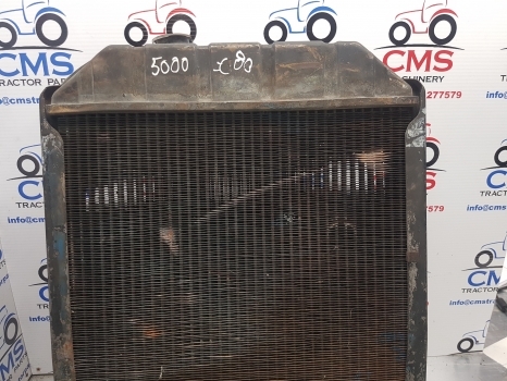 Ford 4500, 5000, 5100, 5600, 5500 Engine Water Cooling Radiator, Cowl 86531508 - Radiateur pour Tracteur agricole: photos 3 Ford 4500, 5000, 5100, 5600, 5500 Engine Water Cooling Radiator, Cowl 86531508 - Radiateur pour Tracteur agricole: photos 3